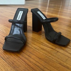 Steve Madden strap chunk heel